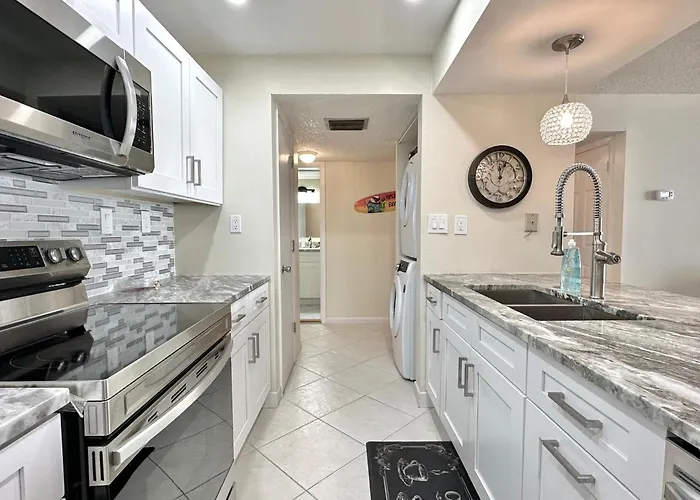 440 West 501-s Apartment *