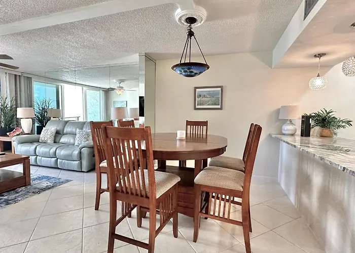 440 West 501-s * Clearwater Beach