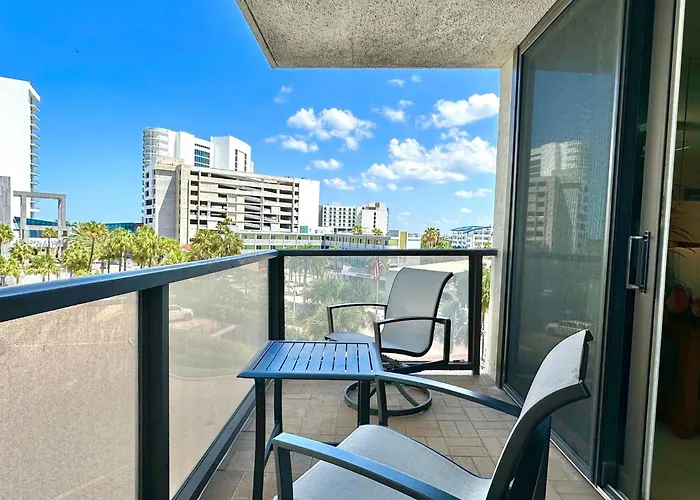440 West 501-s * Clearwater Beach
