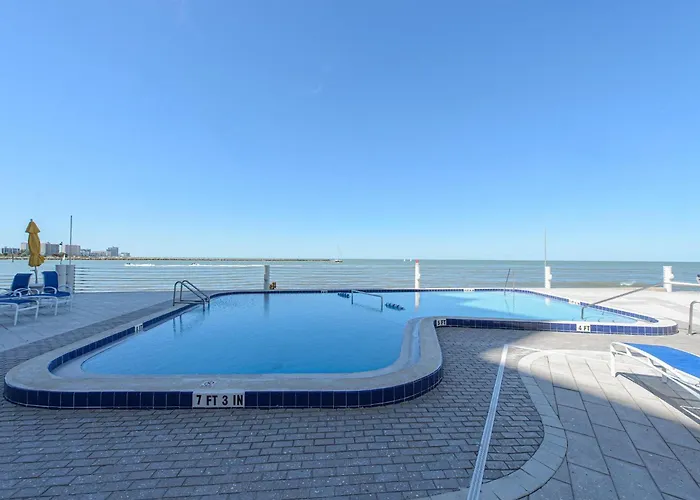 440 West 501-s * Clearwater Beach