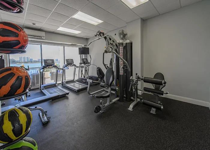 440 West 501-s * Clearwater Beach